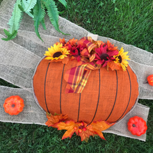 Load image into Gallery viewer, Fall Pumpkin Wreath