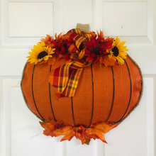 Load image into Gallery viewer, Fall Pumpkin Wreath